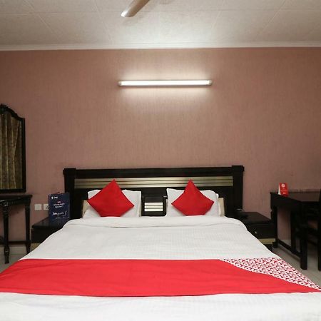 Oyo 24672 Bharat Guest House Δελχί Εξωτερικό φωτογραφία