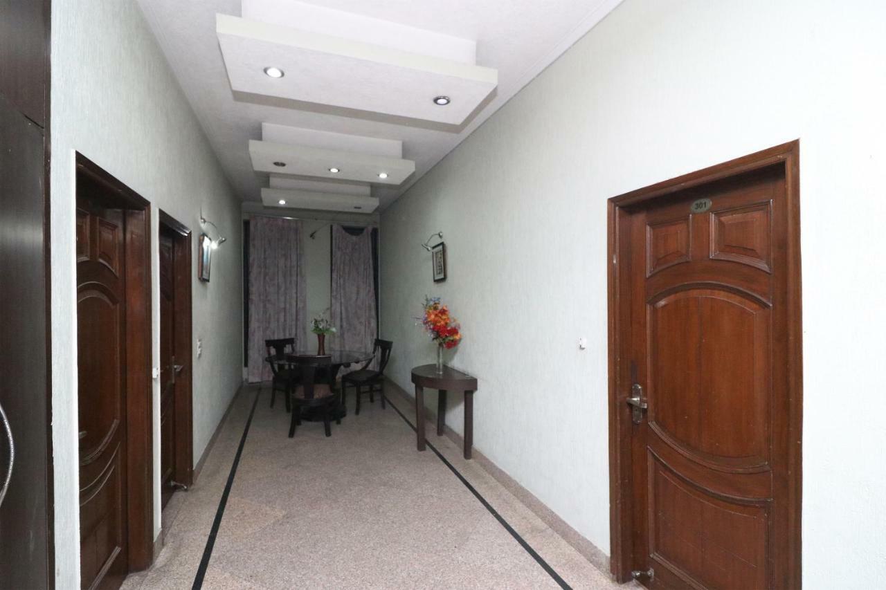 Oyo 24672 Bharat Guest House Δελχί Εξωτερικό φωτογραφία