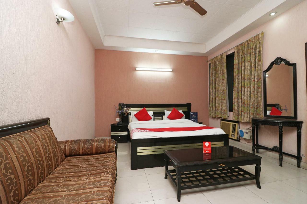 Oyo 24672 Bharat Guest House Δελχί Εξωτερικό φωτογραφία