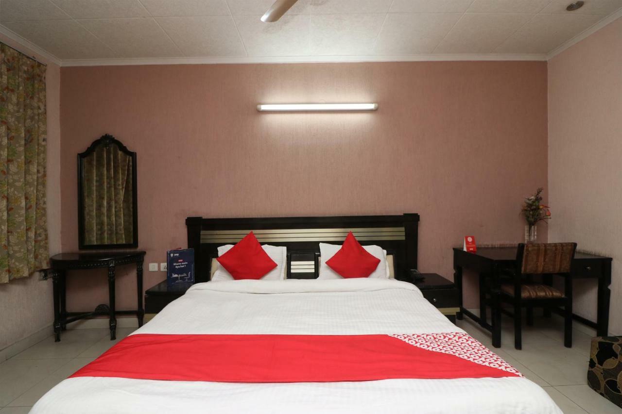 Oyo 24672 Bharat Guest House Δελχί Εξωτερικό φωτογραφία